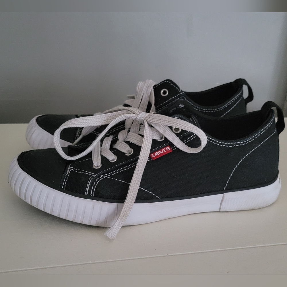 Levi's black sneakers